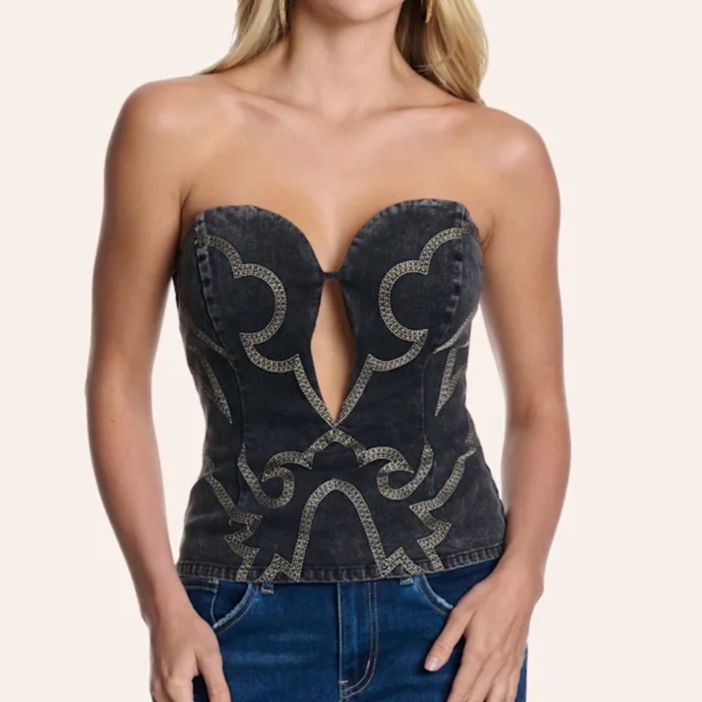 Elegant Black Strapless Blouse with Embellished Design